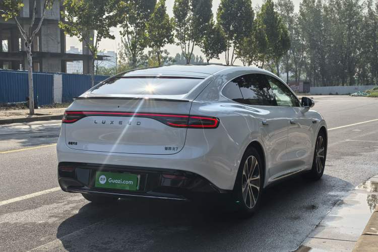 Used Hima Luxeed R7 2024 All-Electric 736 km Ultra