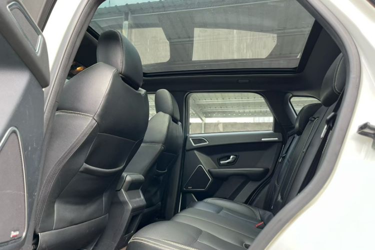 Used Land X7 2018 Geely Jingyue 1.5T Panoramic Luxury Model Interior 3