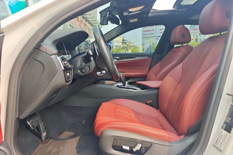 Used BMW 5 Series 2019 Restyled 530Li Luxury Edition M Sport Package Interior 6