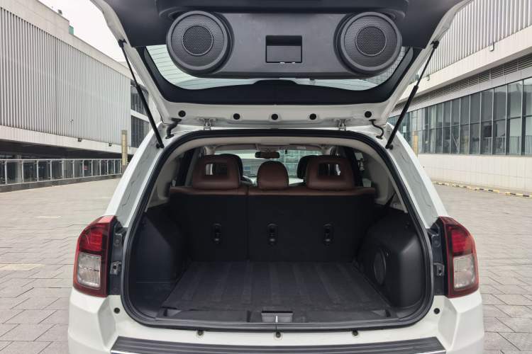 Used Jeep Compass 2014 Revised Version 2.4L Four-Wheel Drive Luxury Navigation Edition
