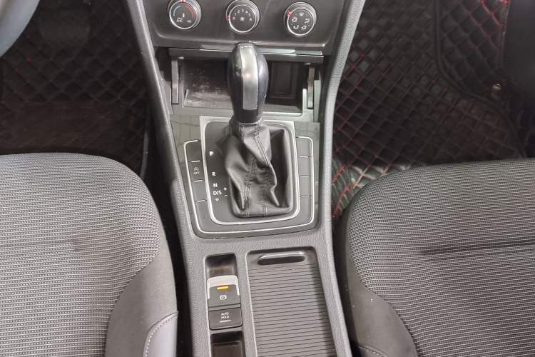 Used Volkswagen Golf 2019 280TSI DSG Comfort Version China VI Standard