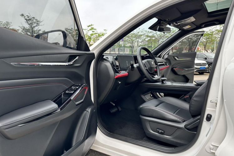 Used CHANGAN X5 PLUS 2024 1.5T DCT ZhiZun Version Interior 7