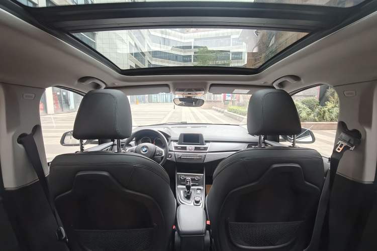 Used BMW 2 Series Gran Tourer 2019 220i Luxury Sports Package Interior 7