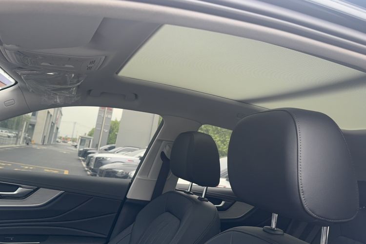 Used Hongqi HS5 2025 2.0T All-Wheel-Drive Flagship Pro Edition
