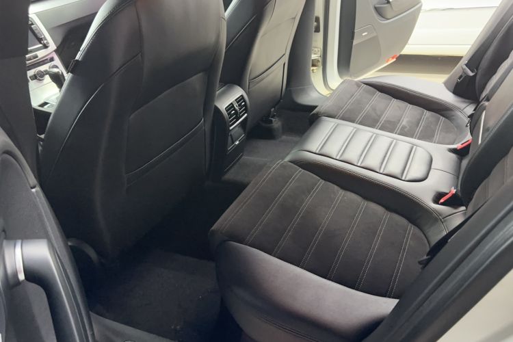 Used Volkswagen FAW-Volkswagen CC 2016 2.0 TSI Luxury Model
