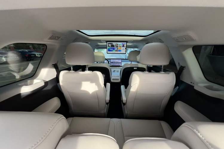 Used Leapmotor C16 2024 Range-Extended 200 Luxury Edition