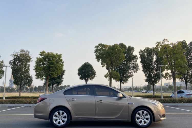 Used Buick Regal 2015 2.0L Leading Fashion Edition