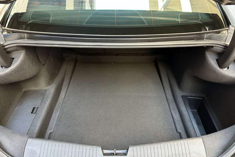 Used Cadillac CT4 2021 28T Luxury Model Interior 7