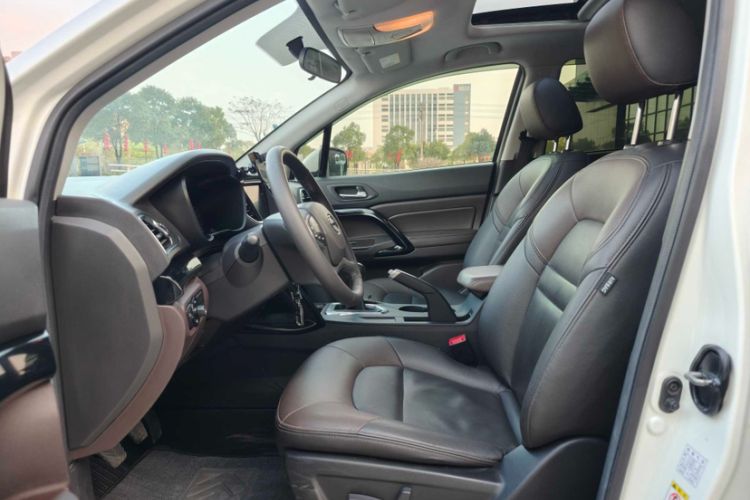 Used GAC Trumpchi GS4 2017 235T Manual Two-Wheel Drive Luxury Edition