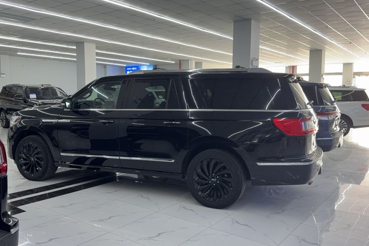 Used Lincoln Navigator 