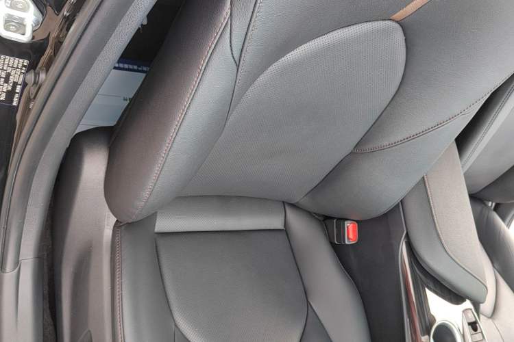 Used Toyota Camry 2023 2.0G Luxury Edition Interior 10