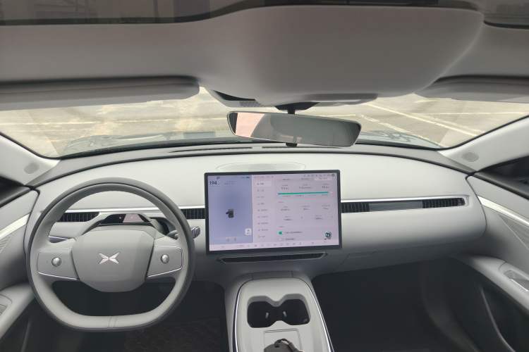 Used XPeng MONA M03 2024 620 with Ultra-Long Range Interior 3