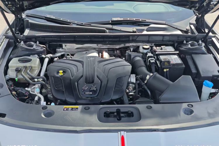 Used Hongqi H5 2024 2.0T Automatic Smart Connect Flagship Edition Interior 6