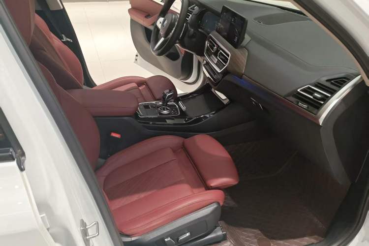 Used BMW X3 2023 Restyled xDrive30i Leading Edition M Night Sky Package
