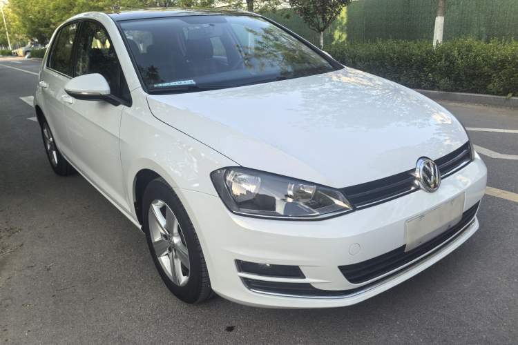 Used Volkswagen Golf 2015 1.4TSI Manual Comfort Model Exterior 7