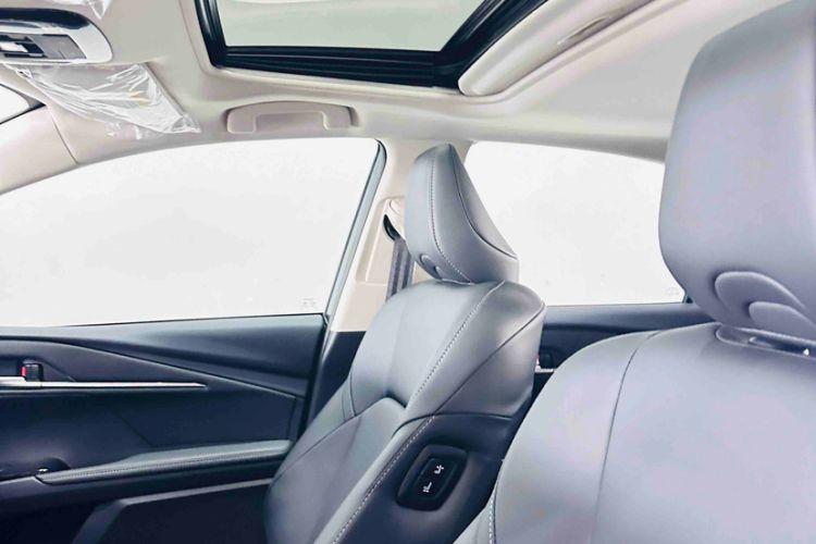 Used Toyota Camry 2026 Model 2.0E Elite Edition
