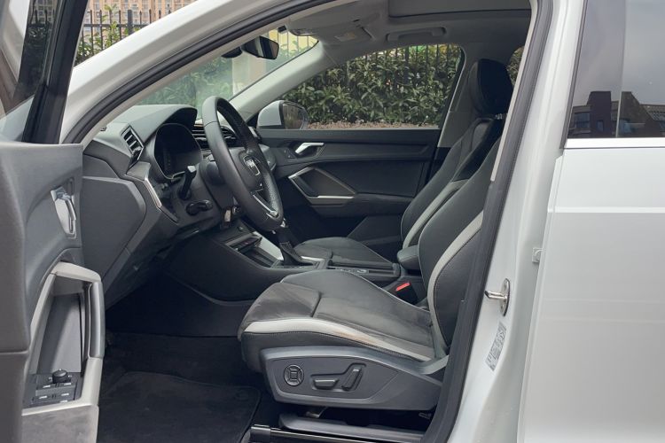 Used Audi Q3 2022 35 TFSI Progressive Dynamic Edition
