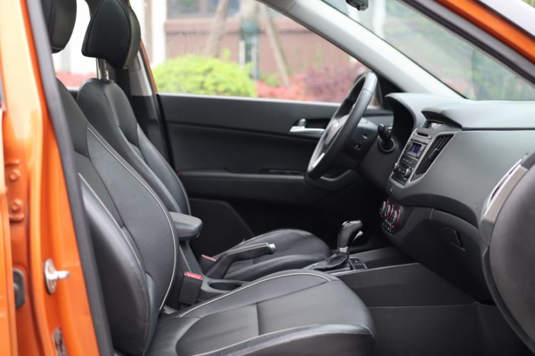 Used Hyundai ix25 2015 1.6L Automatic Two-Wheel Drive Smart GLS Trim Interior 5