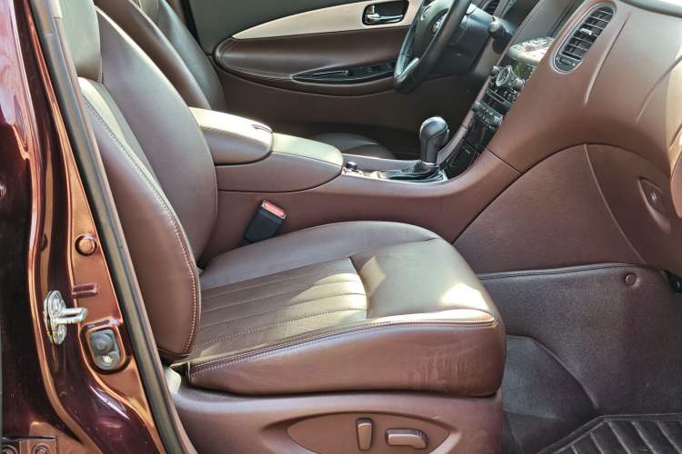 Used Infiniti QX50 2015 2.5L Enjoyment Edition