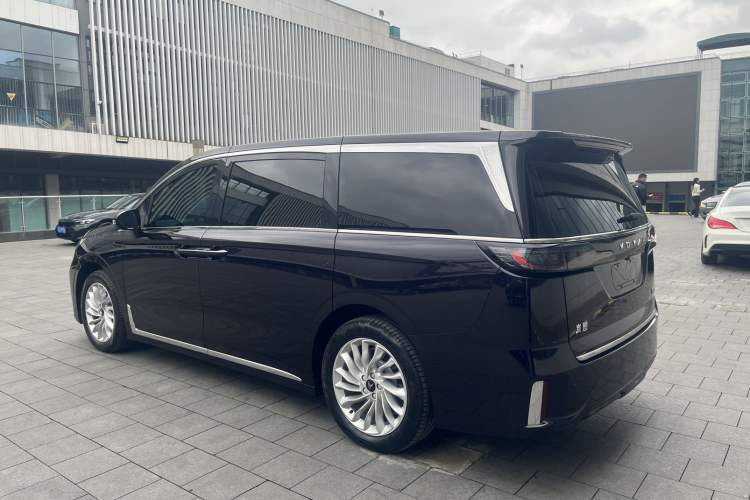 Used VOYAH Dream 2022 0-Emission Version Range of 475 km
