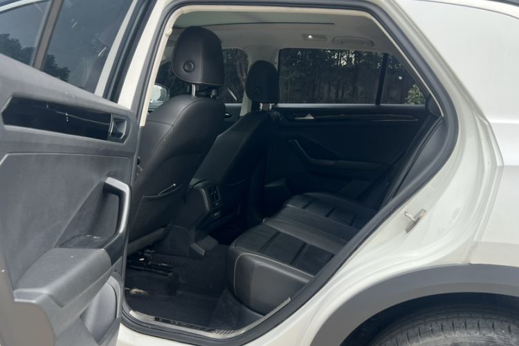 Used Volkswagen T-ROC 2019 280TSI DSG Two-Wheel Drive Comfort Version China VI Standard