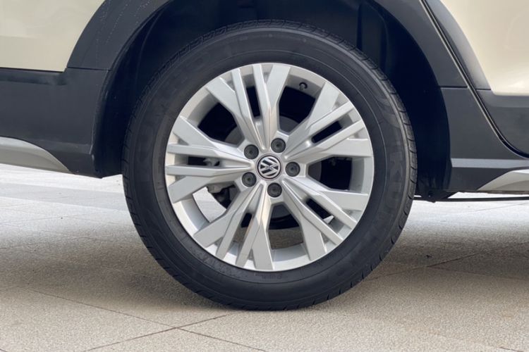 Used Volkswagen C-TREK 2017 1.6L Automatic Comfort Model
