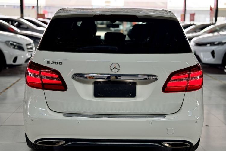 Used Mercedes-Benz B-Class 2016 B 200 Exclusive Edition
