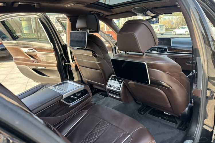 Used BMW 7 Series 2016 740Li Luxury Edition
