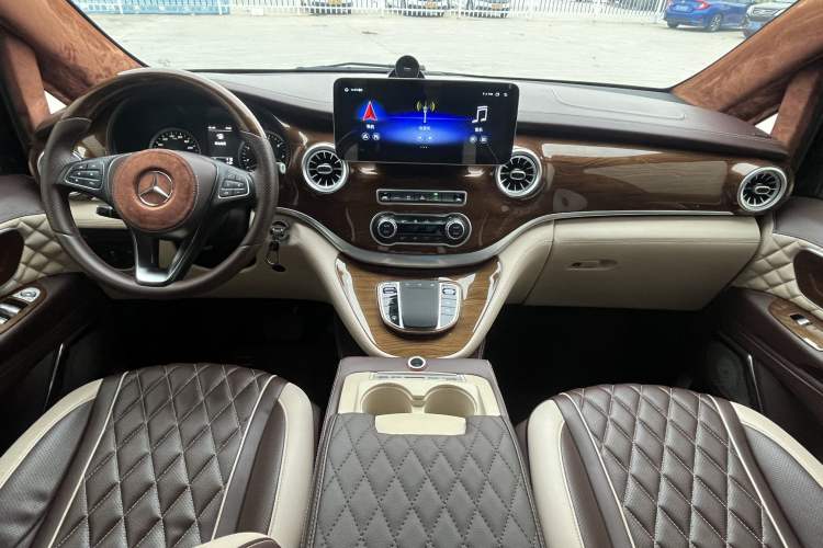 Used Mercedes-Benz Vito 2018 2.0T Business Version China VI Emission Standard