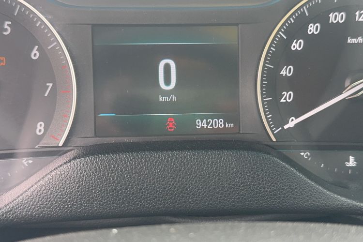 Used Buick GT 2018 15T Manual Elite Version China V Standard Odometer Close Up