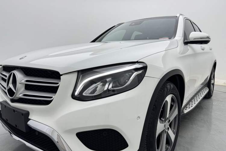 Used Mercedes-Benz GLC 2016 GLC 260 4MATIC Luxury Model