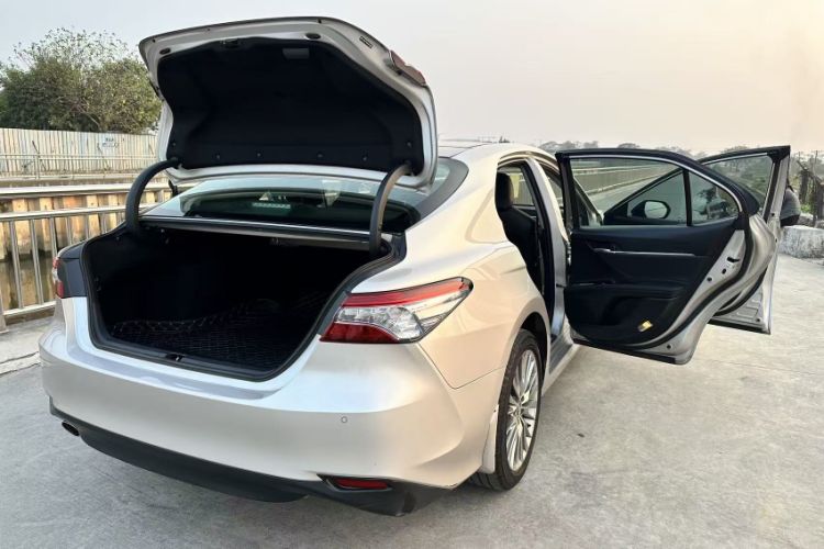 Used Toyota Camry 2019 Revised Version Dual-Engine 2.5 HG Luxury Edition