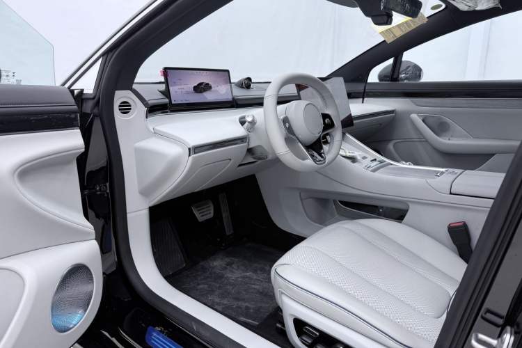 Used Hima Luxeed S7 2024 Pro Model
