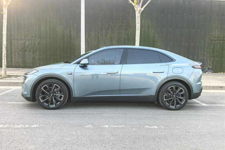 Used ONVO L60 2024 60 kWh Rear-Drive Version
