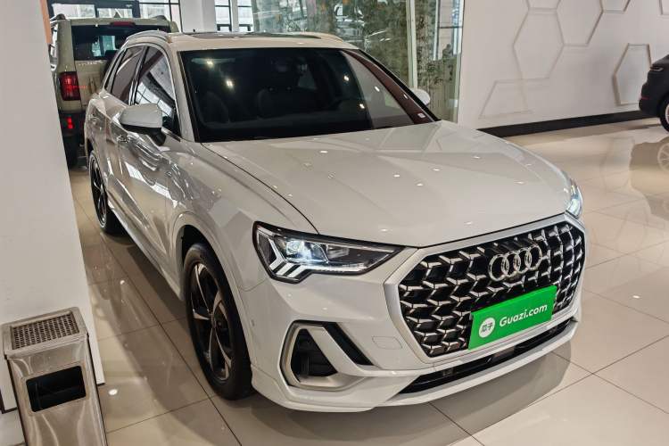 Used Audi Q3 2024 35 TFSI Fashion Dynamic Edition