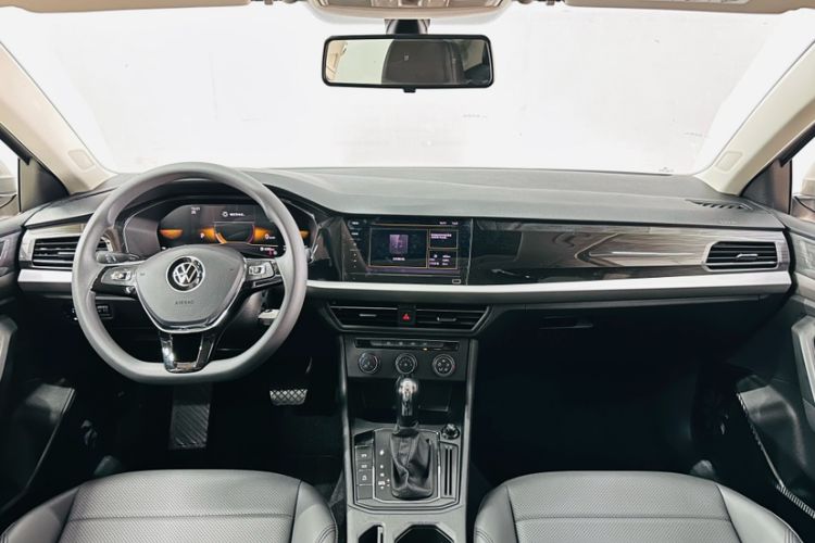 Used Volkswagen Lavida 2022 1.5L Automatic Fashion Edition
