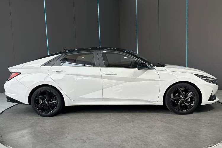 Used Hyundai Elantra 2022 1.5L CVT TOP Flagship Edition
