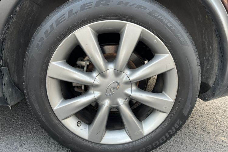 Used Infiniti QX50 2013 2.5L Two-Wheel-Drive Elegant Edition