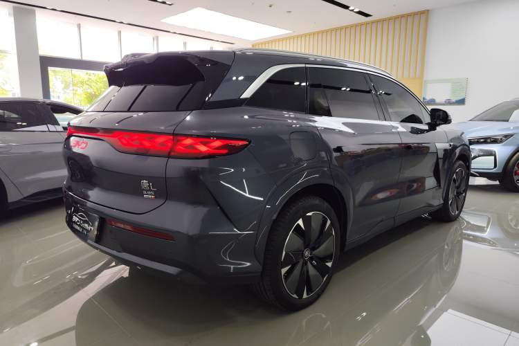 Used BYD Tang L 2025 EV 600KM All-Wheel-Drive LiDAR Flagship Model Exterior 3