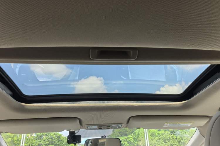 Used Honda Jade 2016 1.8L Automatic Comfort Elite Version 5 Seats