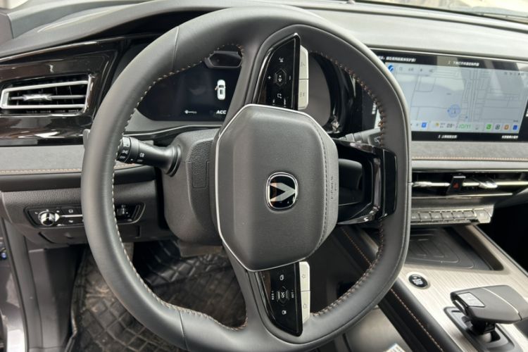 Used Changan X7 PLUS 2024 1.5T Automatic Luxury 7-Seater