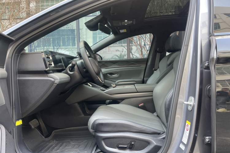 Used BYD Qin L 2024 DM-i 120KM Beyond Model
