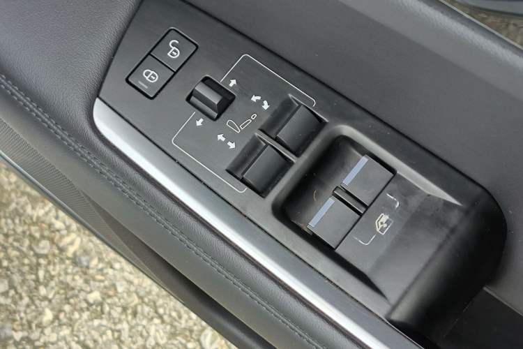 Used Jaguar XEL 2020 2.0T 200 PS S Advanced Elegance Edition