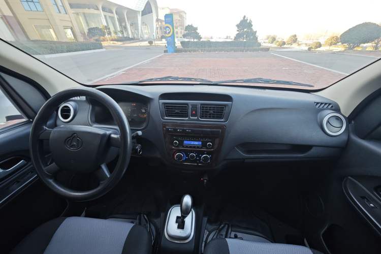 Used Chana Ruixing EM60 2021 Pure Electric Van Transporter 60kW
