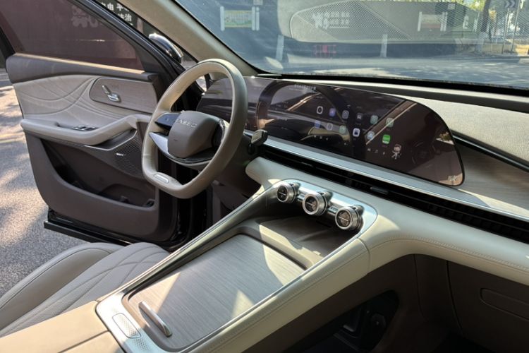 Used EXEED Stellar C-DM 2024 1.5T Long-Range Pro
