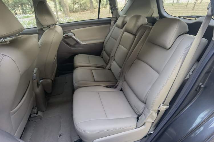 Used Toyota Verso 2014 Starlight 180E CVT Elite Edition