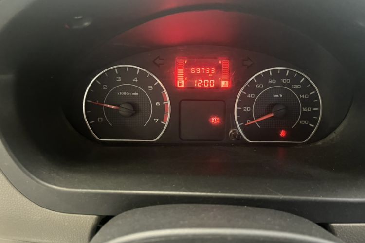 Used Wuling Rongguang V 2016 1.2L Practical Model Non-Power-Assisted