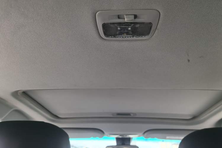 Used Luxgen 5 2013 1.8T Automatic Prestige Model
