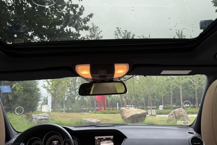 Used Mercedes-Benz C-Class 2011 C 200 Fashion Travel Edition