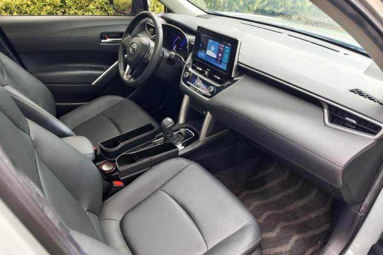 Used Toyota Corolla Cross 2022 2.0L Flagship Edition Interior 3